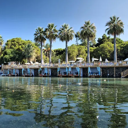 Omer Complex Kusadası